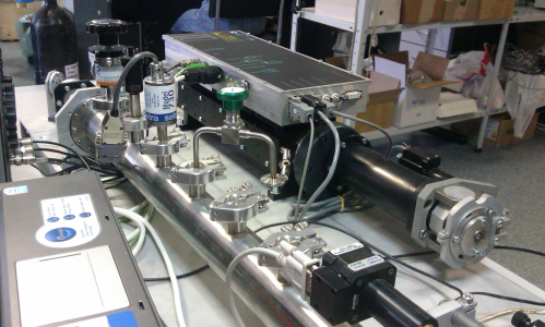 Экспериментальная установка перестраиваемого CO2-лазера